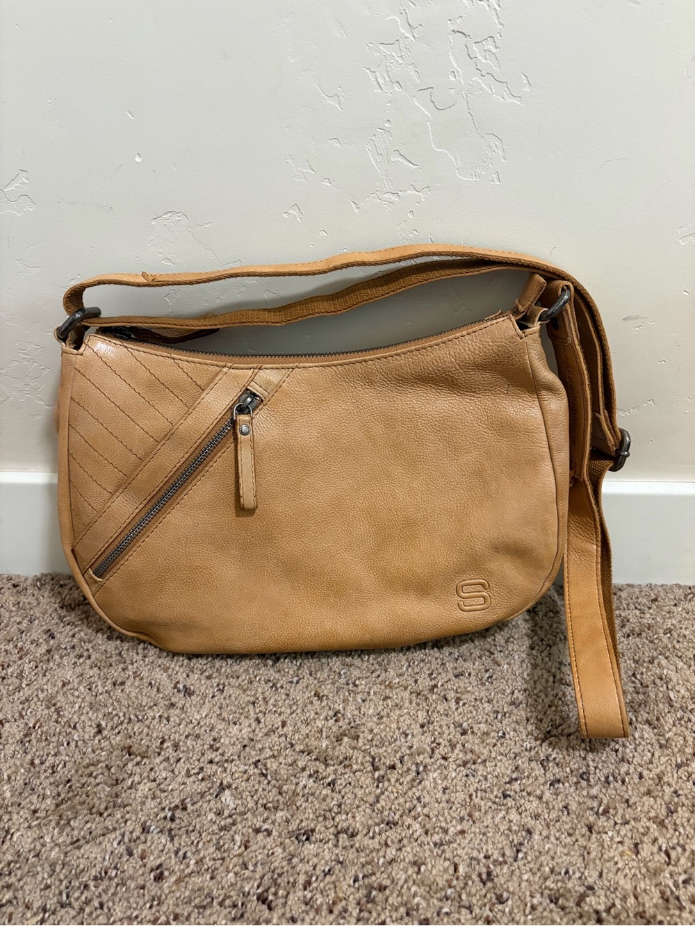 Spikes & Sparrow Tan Leather Crossbody Shoulder Bag
